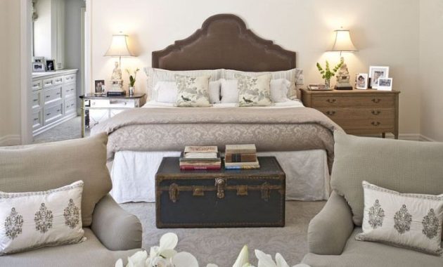 Nightstands mismatched bedroom bedside create bedrooms tables decorate harmonious look