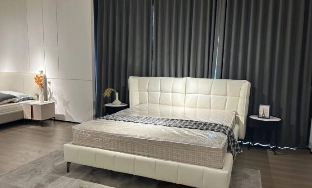 Minimalist platform bed and bedroom furniture